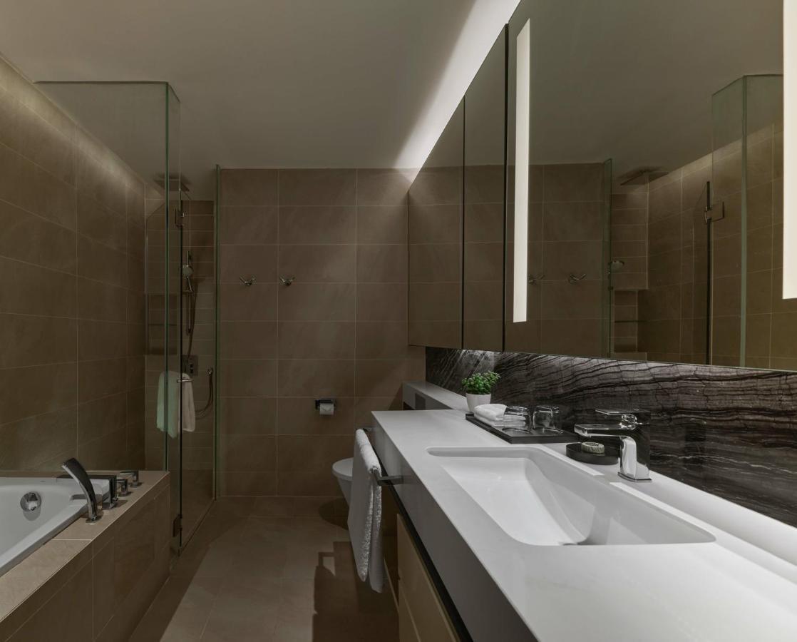 Pan Pacific Serviced Suites Κουάλα Λουμπούρ Εξωτερικό φωτογραφία Bathroom